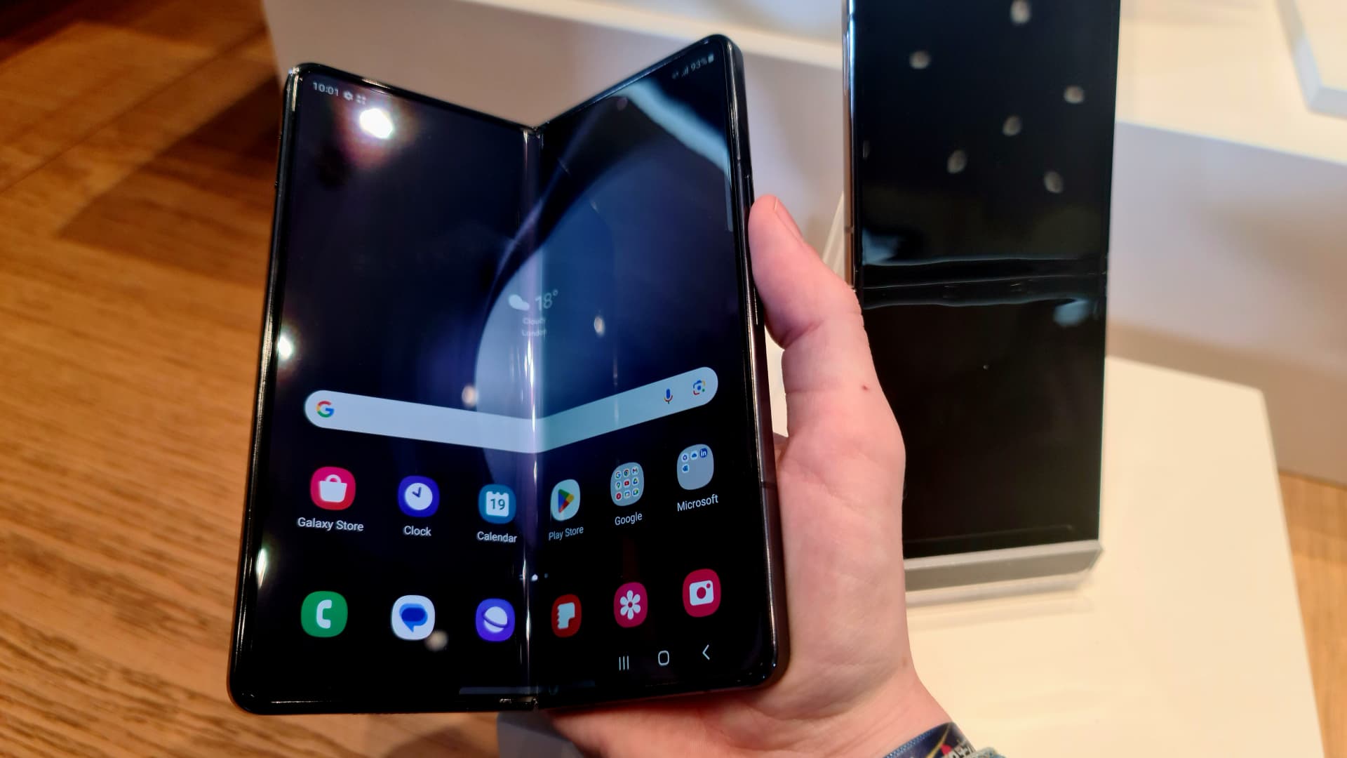 Samsung Galaxy Z Flip 5 and Galaxy Fold: Specs, price, details - One ...